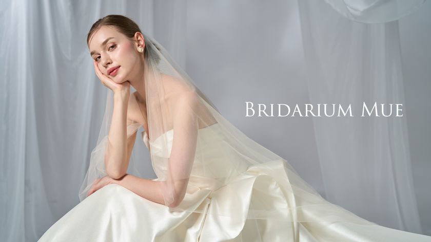 「12/15 新作ドレスカタログ発表」―カタログ解禁前に　“試着撮影会”を限定開催。インフルエンサー＆記者を先行招待。