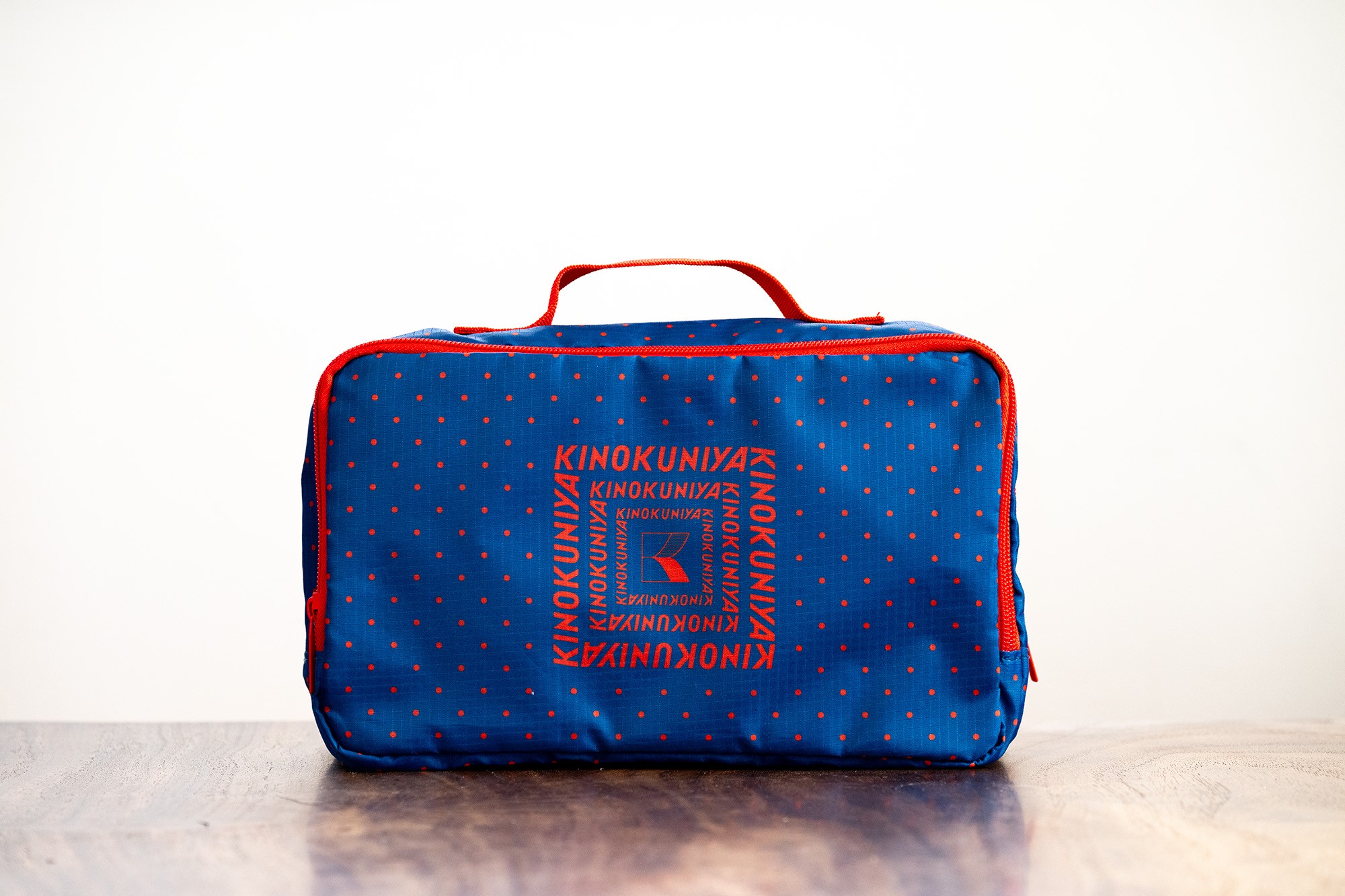 【大好評】紀ノ国屋コラボ付録の第3弾！ たっぷり収納「KINOKUNIYAセパレート便利ポーチ」つき 『オレンジページ』増刊 2/17発売