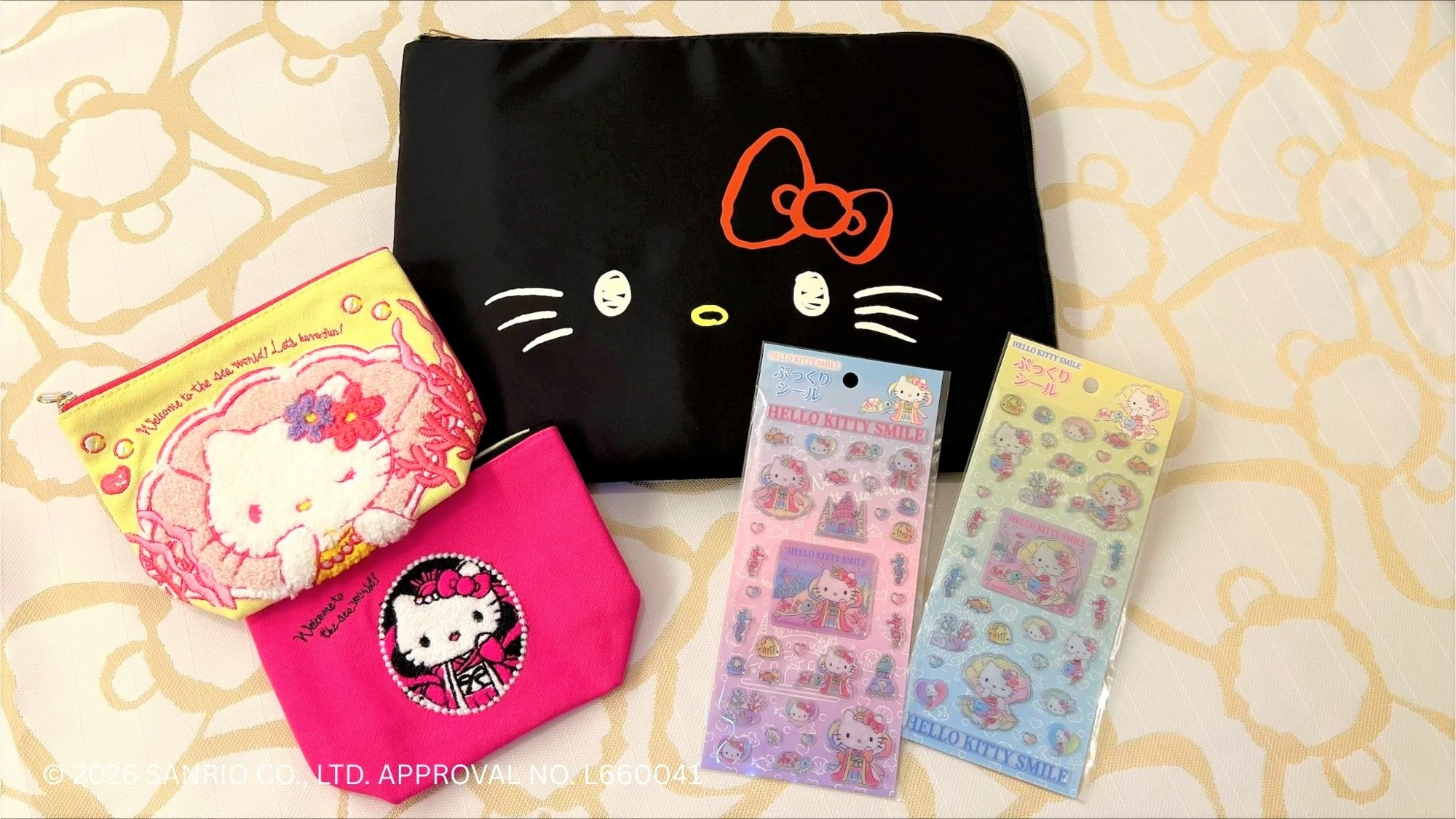 今話題のハローキティの“ぷっくりシール”が淡路島に登場！「HELLO KITTY SMILE」限定 新作グッズ3月14日より発売！