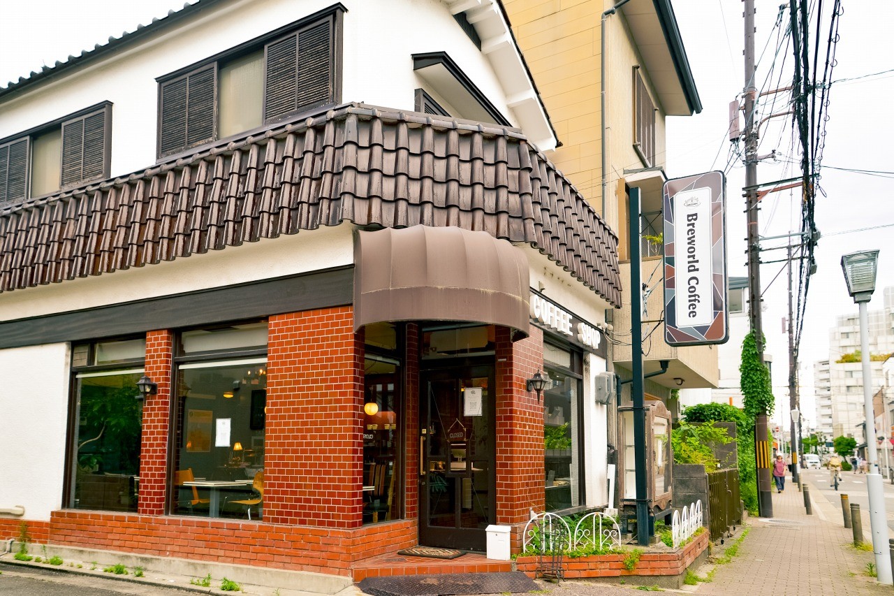 京都御苑近く、約50年にわたり喫茶店が営業してきた建物を受け継ぎ「Breworld Coffee Kyoto」オープン！