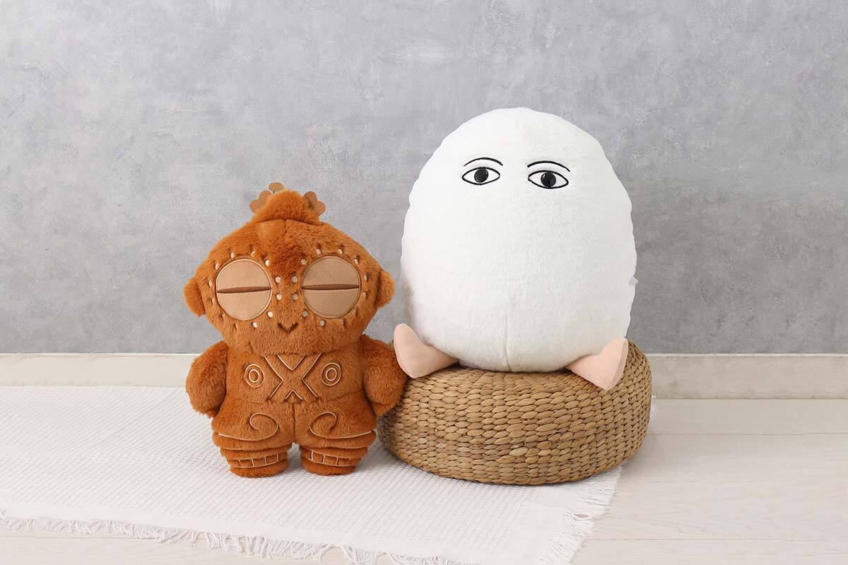 予約分完売！ 土偶＆メジェドが大きな「ぽちゃだっこ」ぬいぐるみに　ブルーブルーエ限定デザインを店舗・オンラインストアで7月28日～発売開始