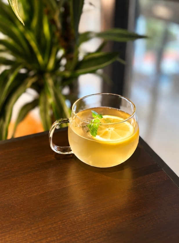 猛暑の大阪で、涼と塩分を一杯に！北区のペット同伴カフェが「ソルティーレモンジュース」を無料配布