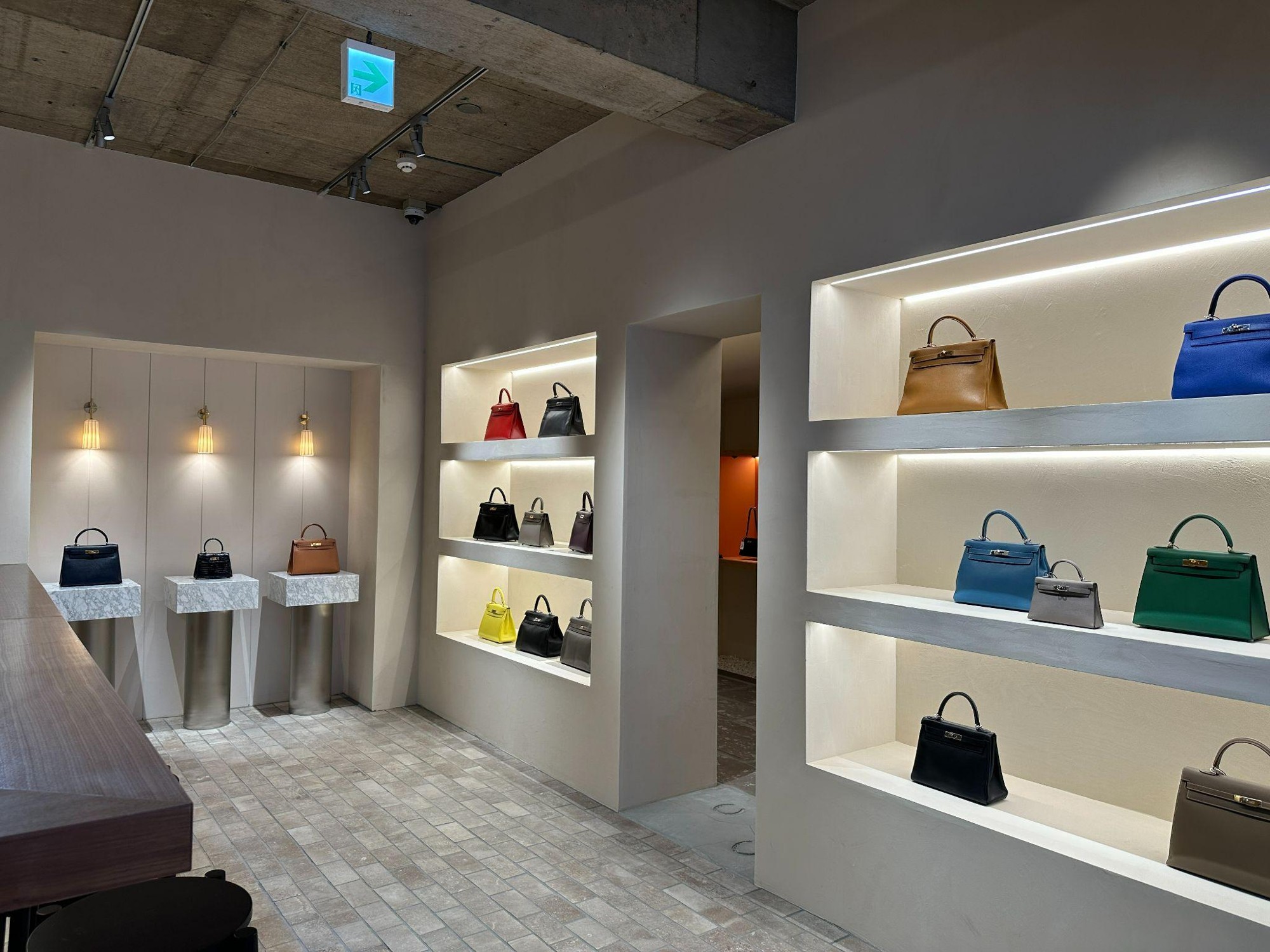銀座のエルメス専門店「H3 VINTAGE」、9月1日よりケリーを揃えた店頭企画を開始