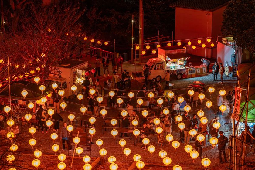 熱川温泉「春色食夜市」開催!湯けむりに彩る台湾提灯や天燈上げ(ランタン飛ばし) 屋台は20店舗以上 -熱川プリンスホテル宿泊者にはクーポンをプレゼント