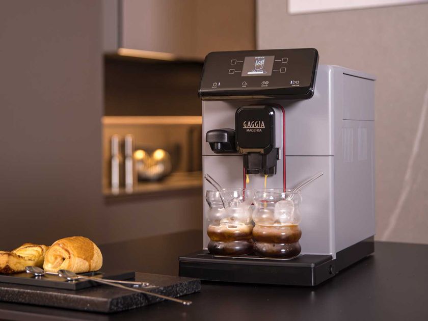 オーバーアイス機能を搭載したGAGGIAコーヒーマシン 記念カラーが4月中旬に発売決定!